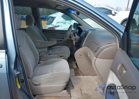 2006 Toyota Sienna Ce z USA, uszkodzony, nr VIN 5TDZA23C86S411948